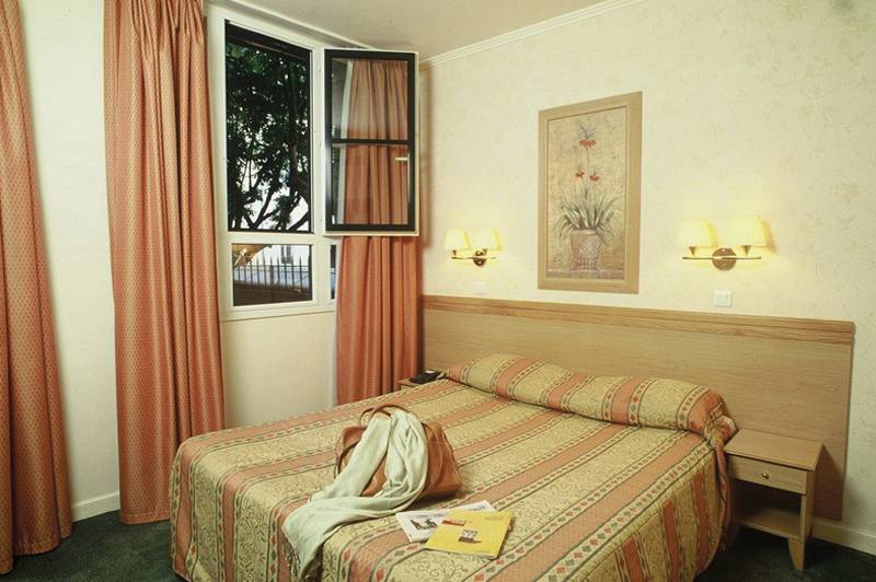 The Residence Hotel Geneva Airport - M3 Ferney Стая снимка